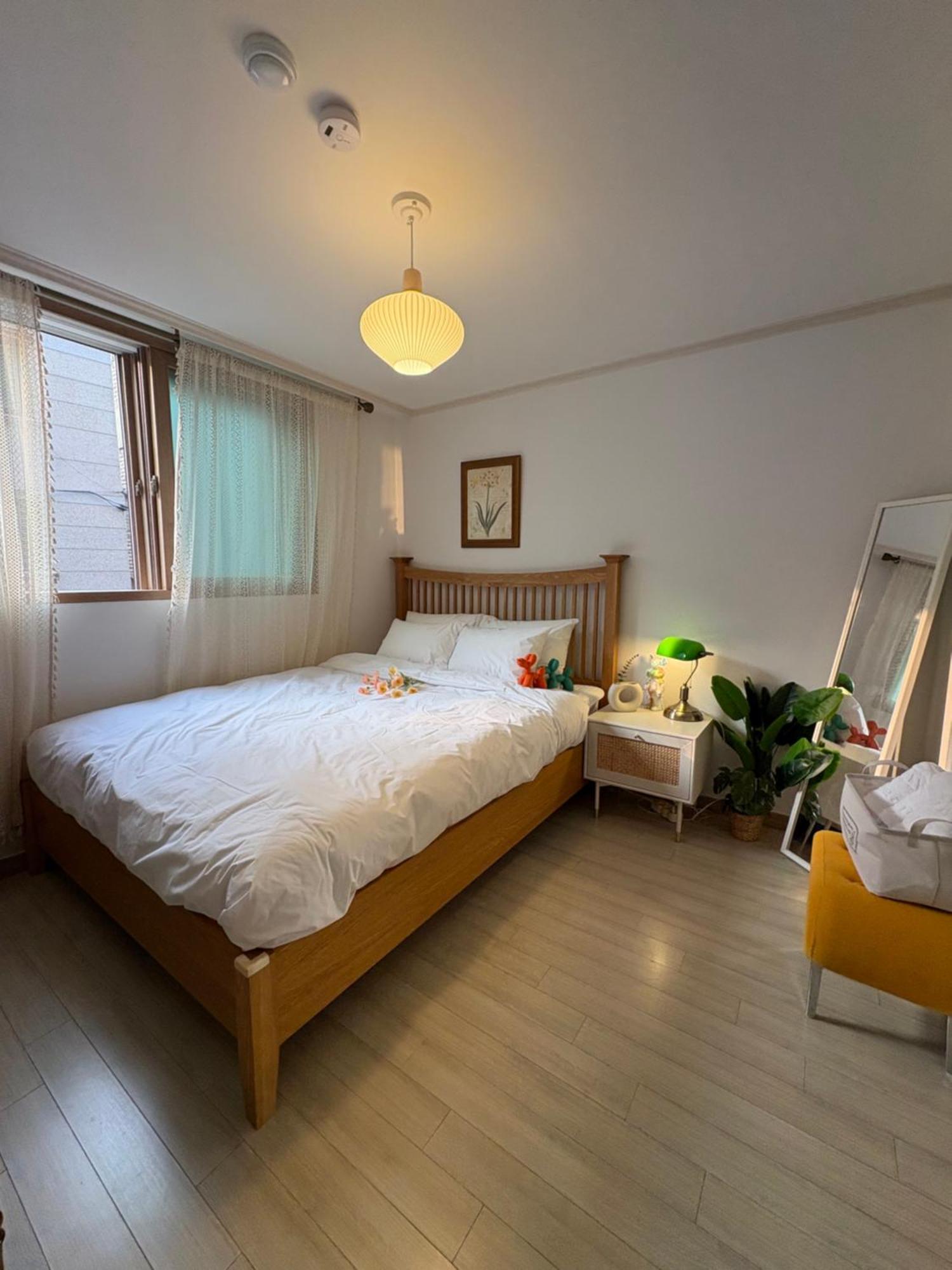 The Urban Oasis Hongdae