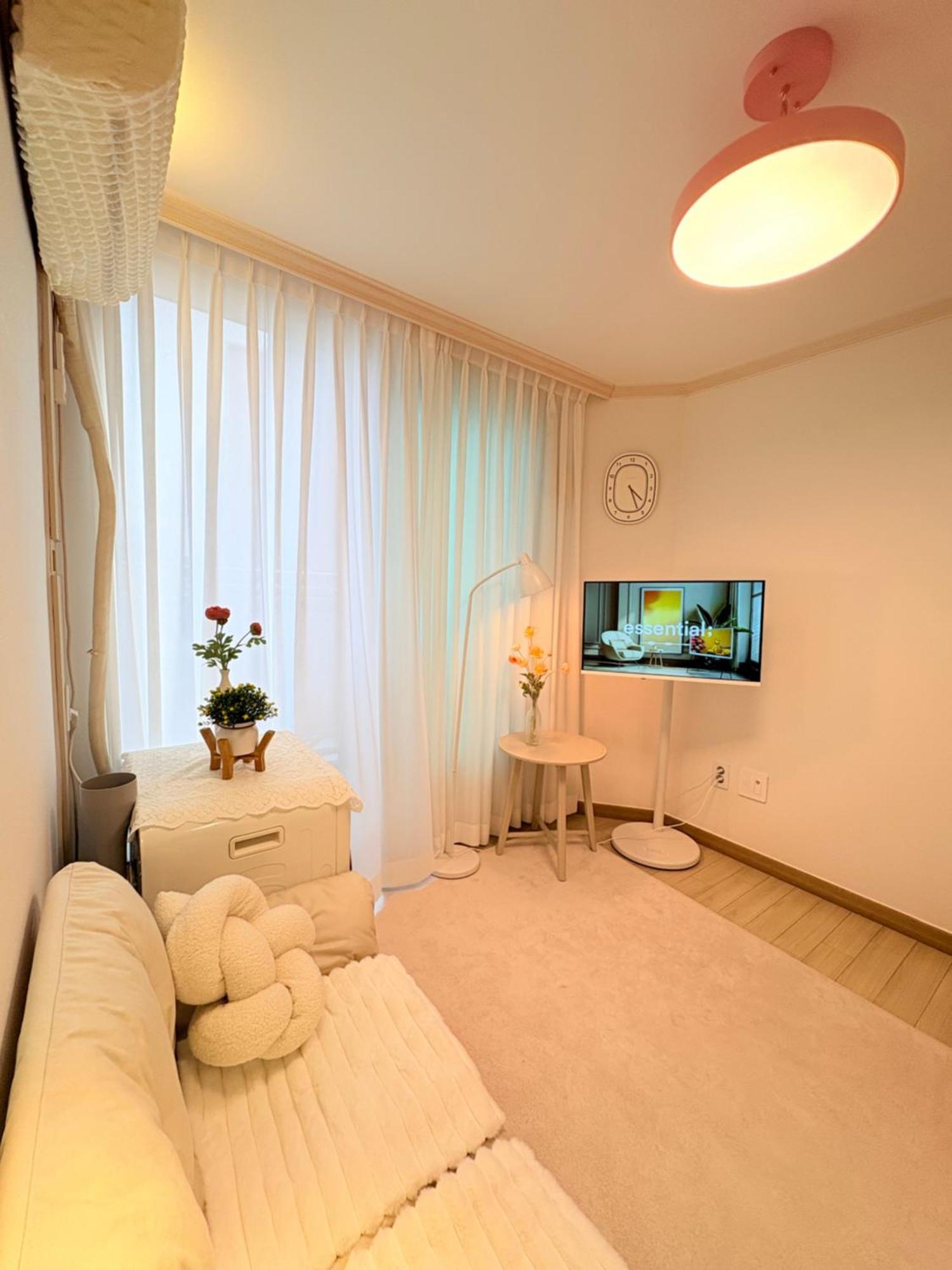 The Urban Oasis Hongdae Apartment Seoul