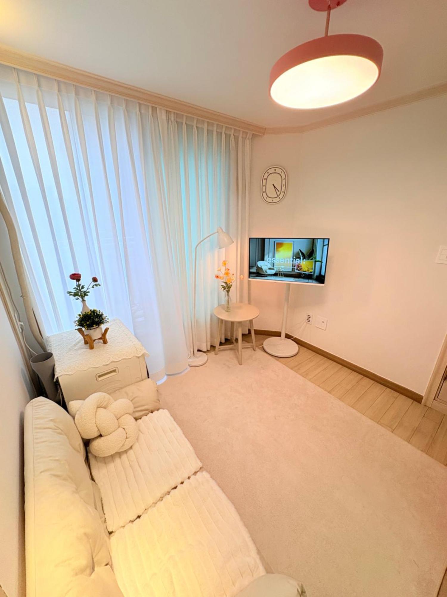 Apartment The Urban Oasis Hongdae Seoul